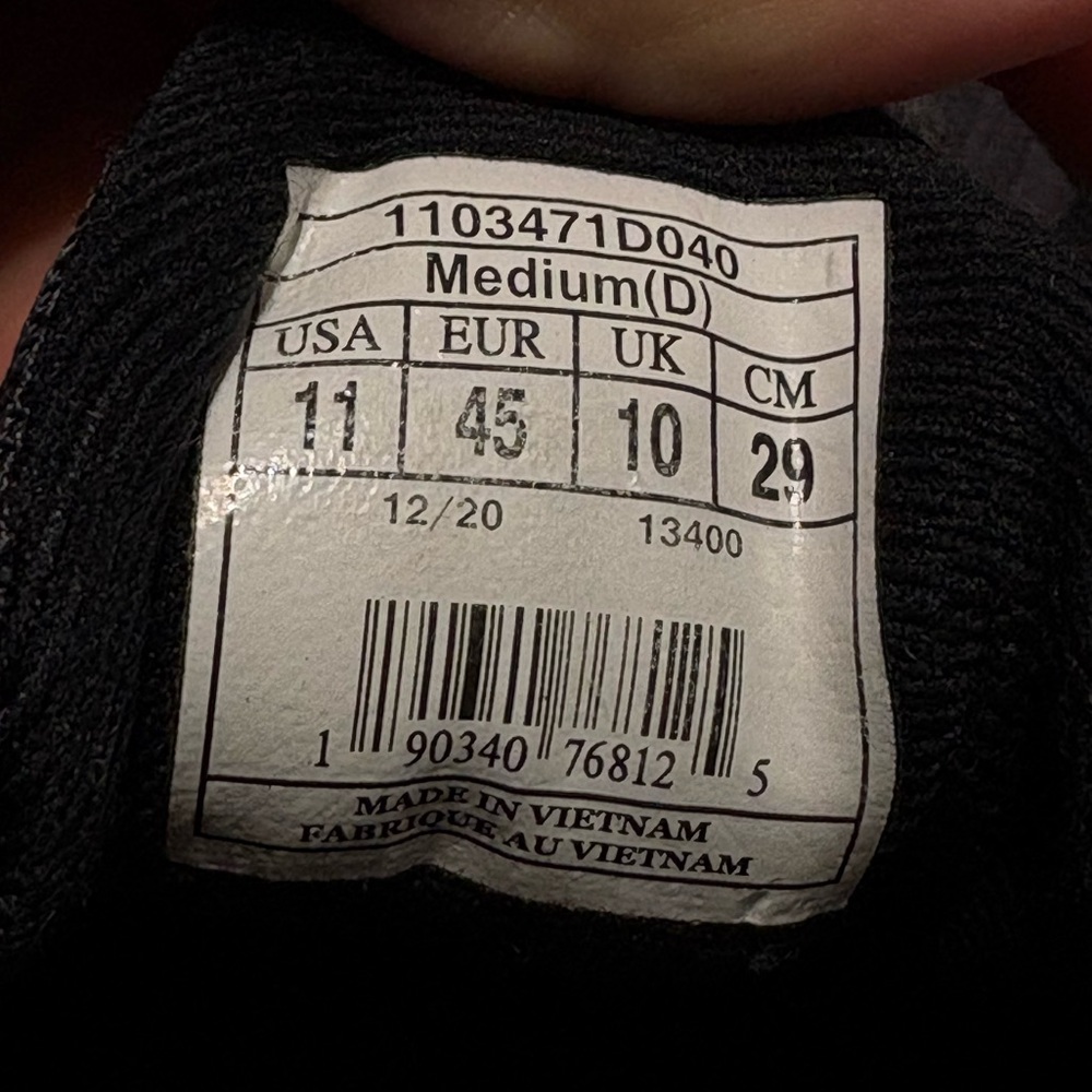 Brooks Men's Revel 4 Running Shoes Size 11 - Picture 7 of 16